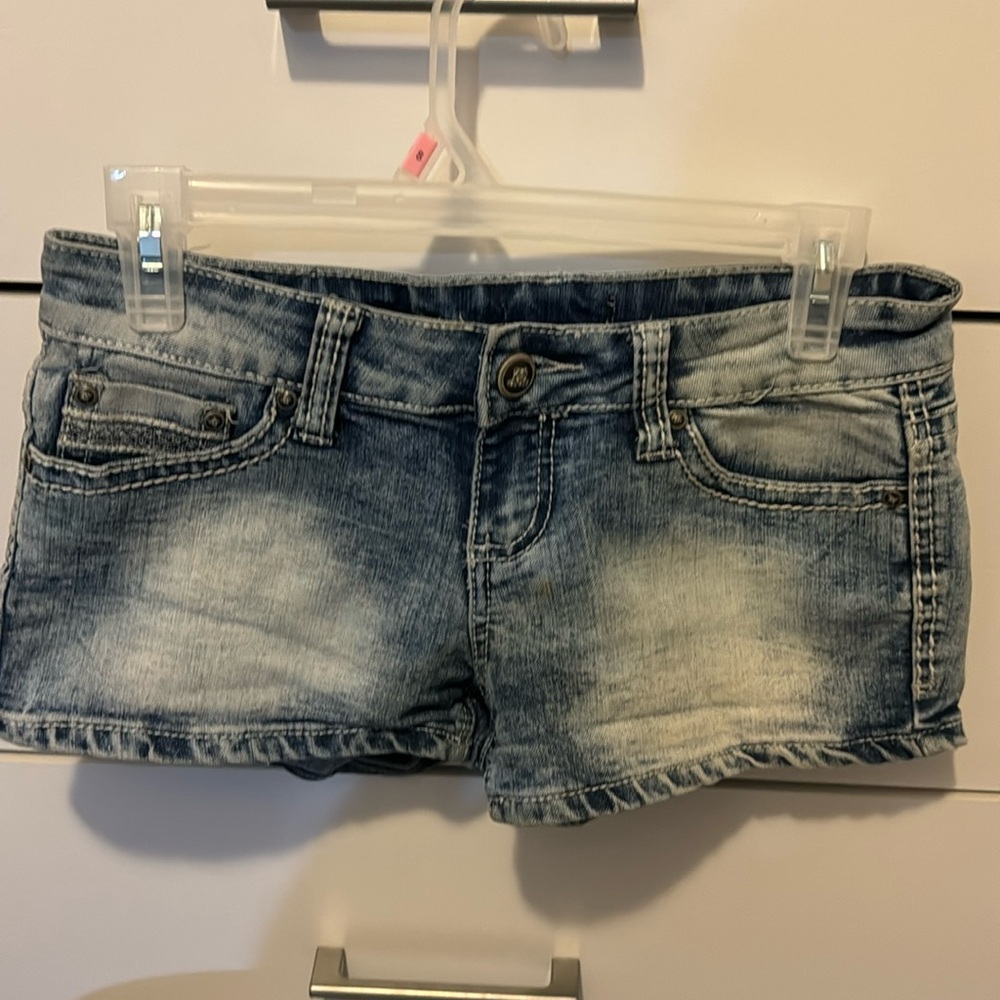Bedazzled short jeans vintage